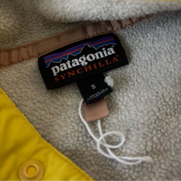 Women’s Patagonia Gray Sweater with Yellow Accents - Picture 4 of 13